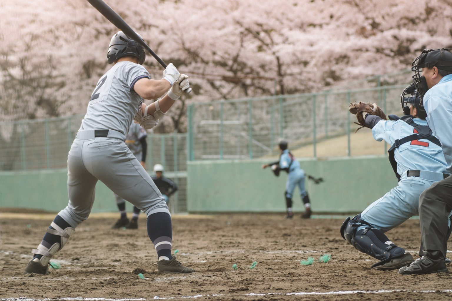 打撃練習 身体の開きを抑えて高速ティーバッティング | FMVスポーツ