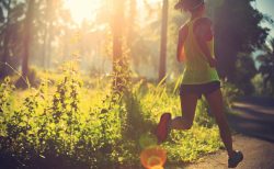 暑い夏におすすめ！90分LSDで足を鍛える夏のランニング法｜猛暑 長距離 マラソン 練習