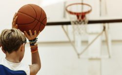 プレーを数値化する スマートバスケットボールでどのように指導が変わるのか