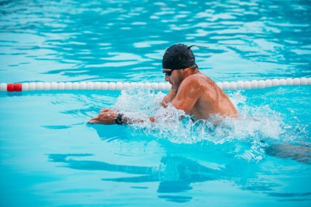 競泳 平泳ぎ 速くなるための練習 ヘッドアップドリル