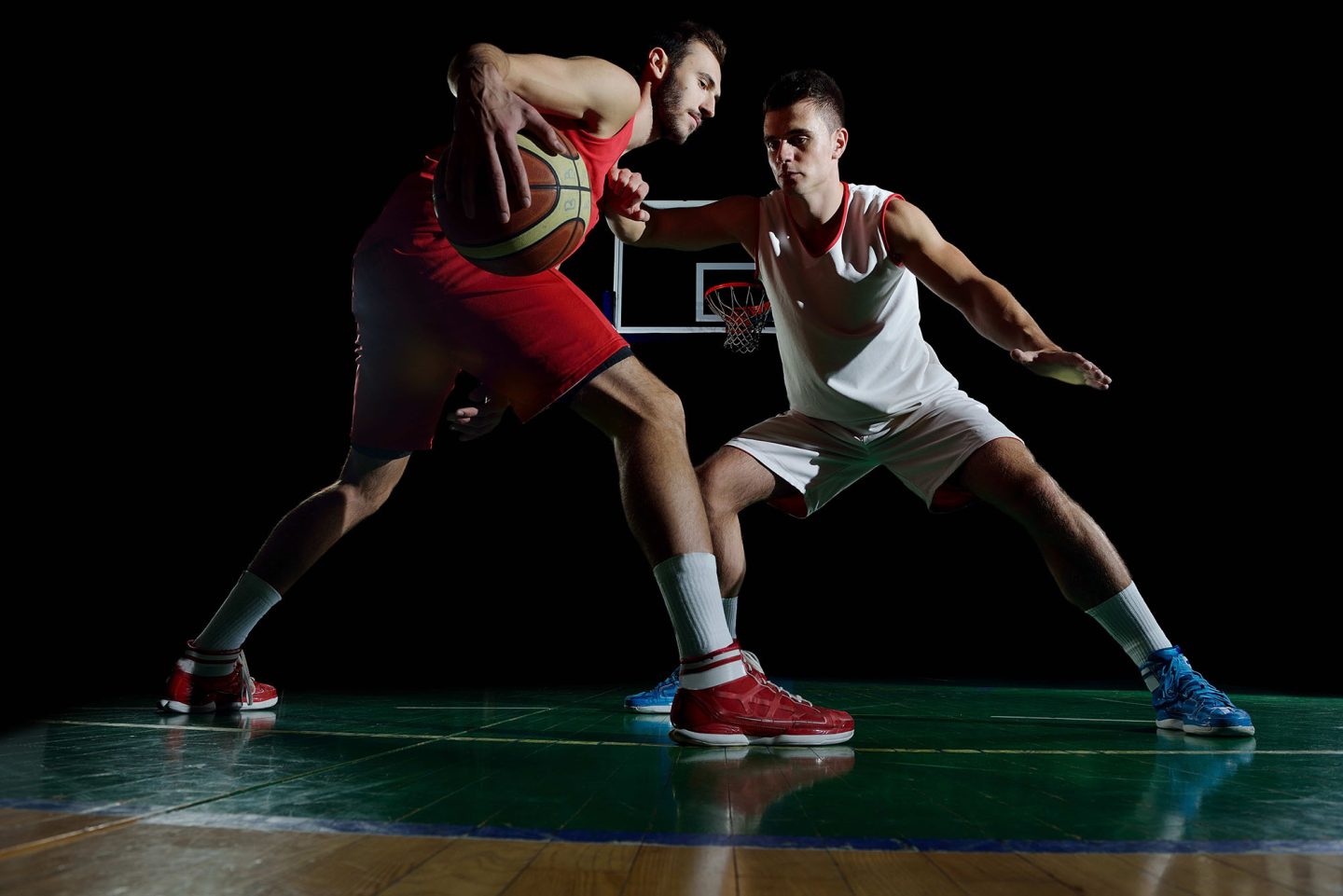 バスケットボールによくある足の怪我 シンスプリントとは？原因や予防方法について紹介｜足首 脛 故障 痛み