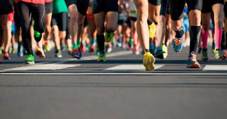 マラソン・ランニングの練習頻度や練習のタイミングについて解説 糖が減っている時間が狙い目！？｜レース 長距離 時間 食事 練習法