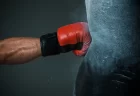 ボクシング ウィービングのやり方を解説 ポイントは股関節｜防御 テクニック