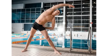 水泳に役立つストレッチ 股関節の動き改善に！ 太腿裏側を伸ばす静的ストレッチ・動的ストレッチ｜ハムストリング 柔軟 ケア