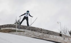 静かなる黄金の翼、小林陵侑 ― ミラノの空で再び「王」となる