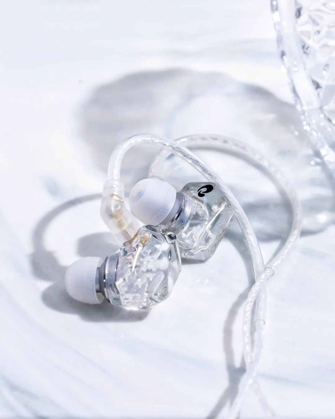 LIFEEAR ICE - 氷のように透き通るイヤホン