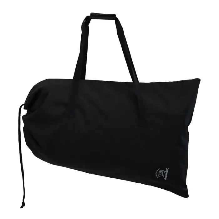 PowerArQのロゴが入った黒い収納バッグ