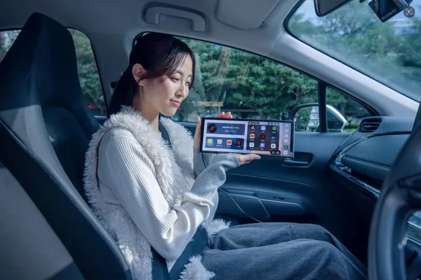 車内タブレット操作