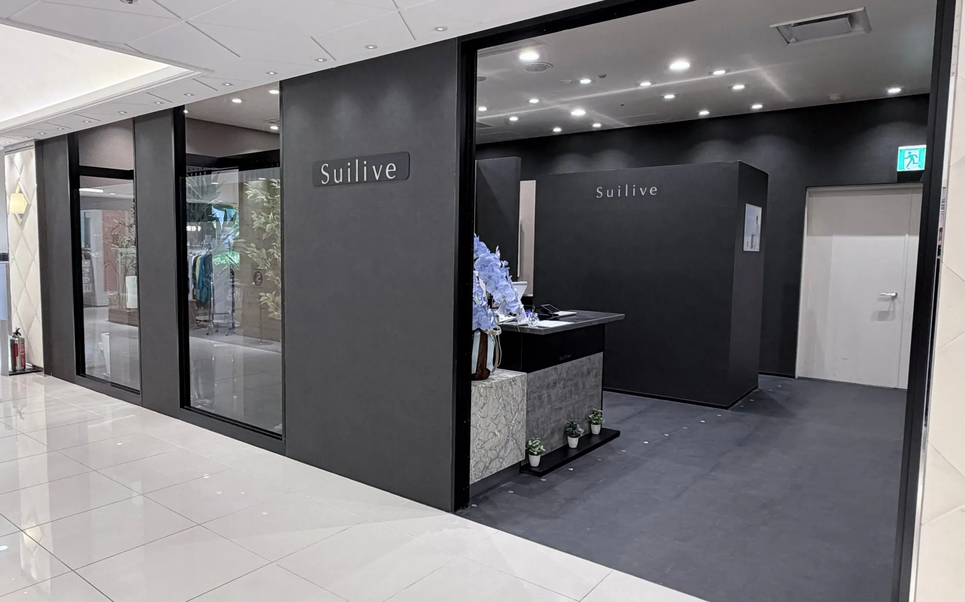 Suilive東京銀座店のショールームの様子