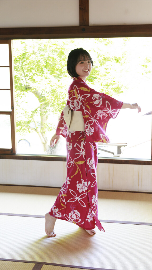 南 かなえ
